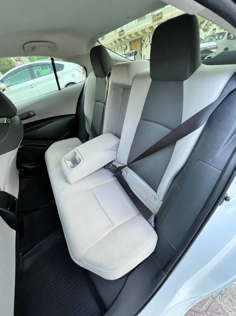 Toyota Corolla Hybrid 2022 (4)
