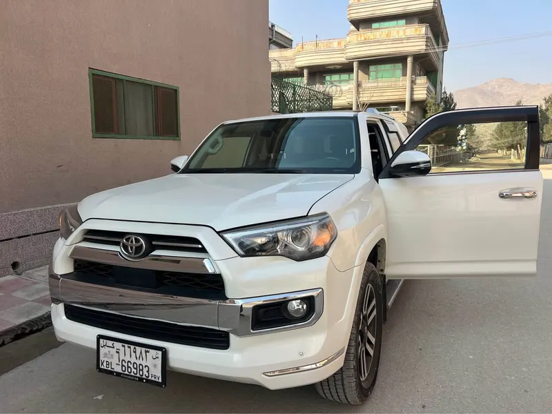 Toyota 4 Runner 2018 (2)