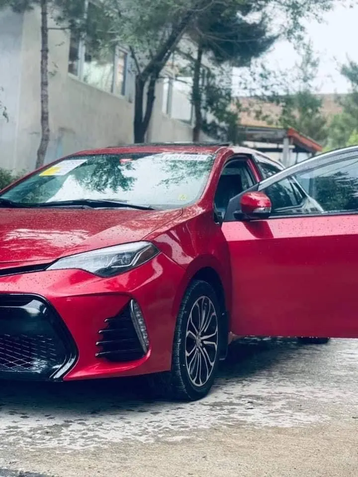 Toyota Corolla 2016 (2)