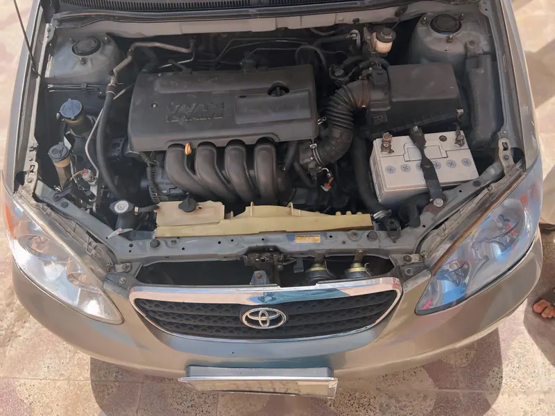 Toyota Corolla 2004 (8)