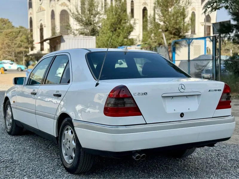 Mercedes-Benz 1995 (3)