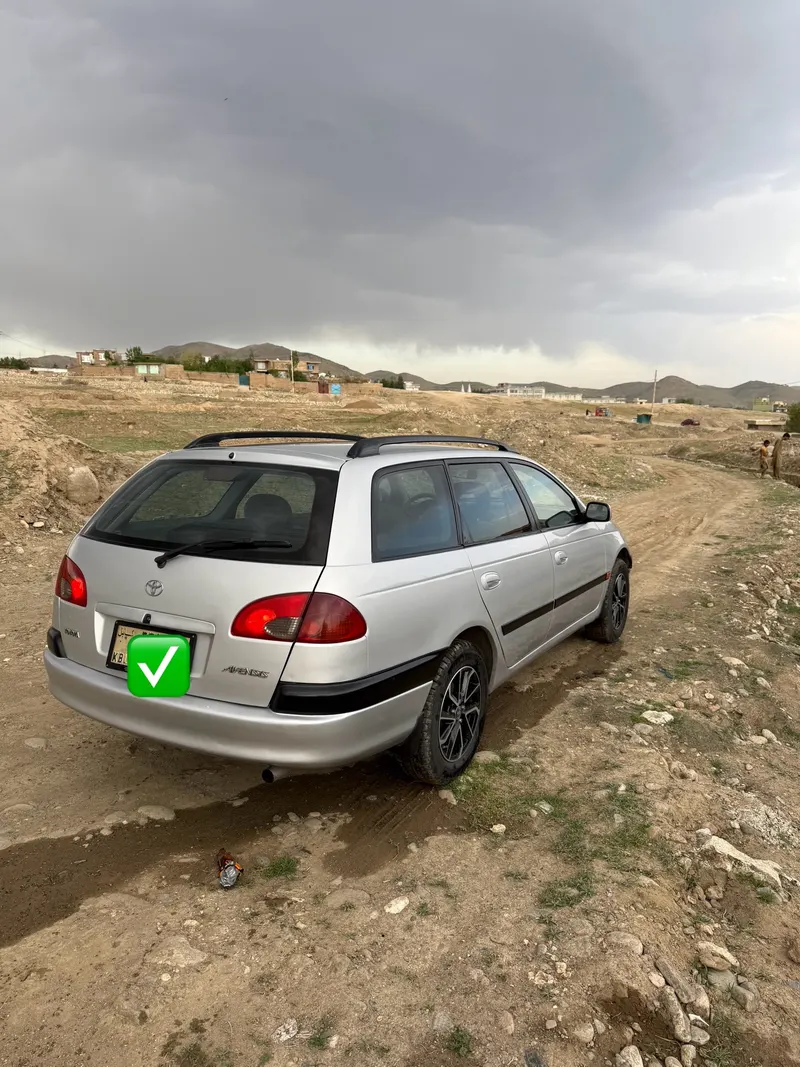 Toyota Avensis 1999 (5)