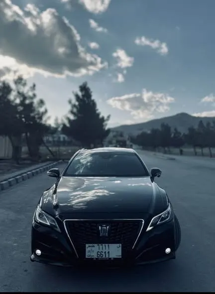 Toyota Crown 2019 (1)