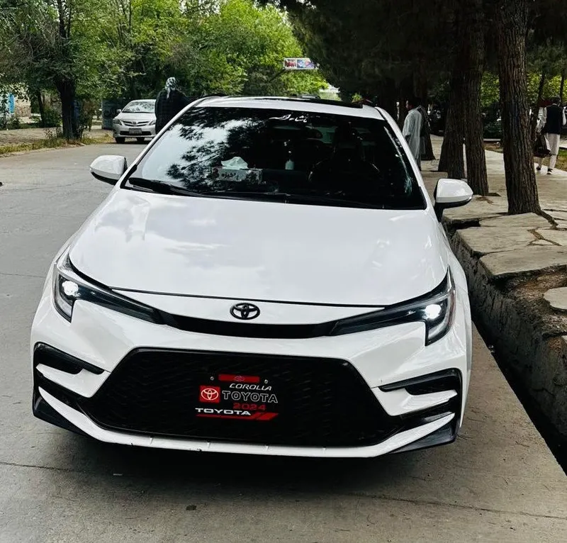 Toyota Corolla 2024 (1)