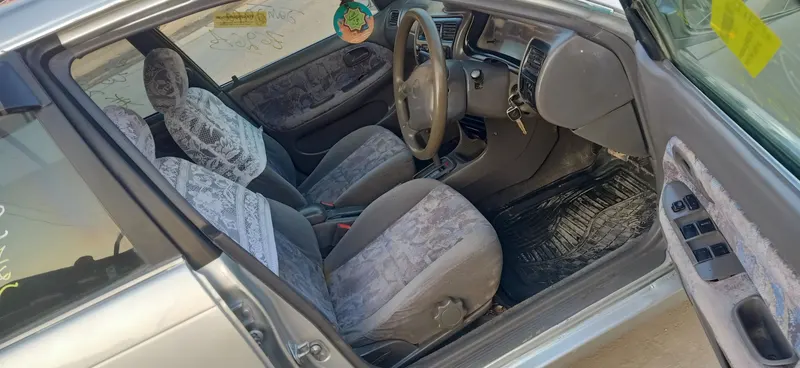 Toyota Corolla 2000 (4)
