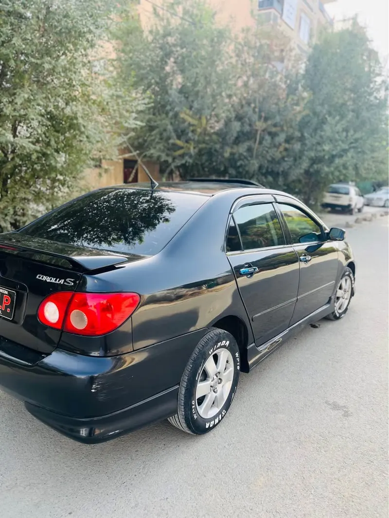 Toyota Corolla 2006 (3)