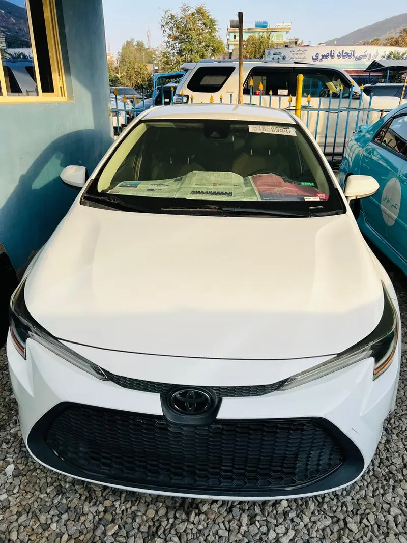 Toyota Corolla 2021 (2)