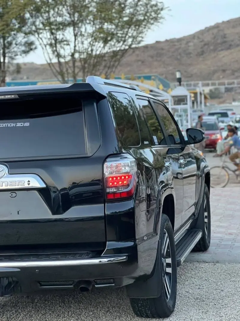 Toyota 4Runner Limited 2018 (6)