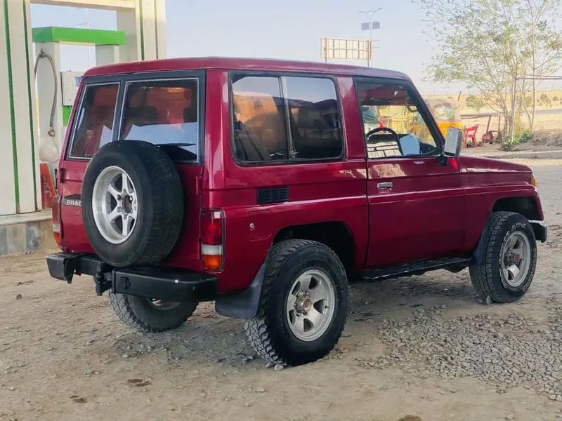Toyota Land Cruiser 1996 (3)