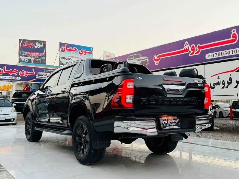 Toyota Hilux Vigo 2018 (3)