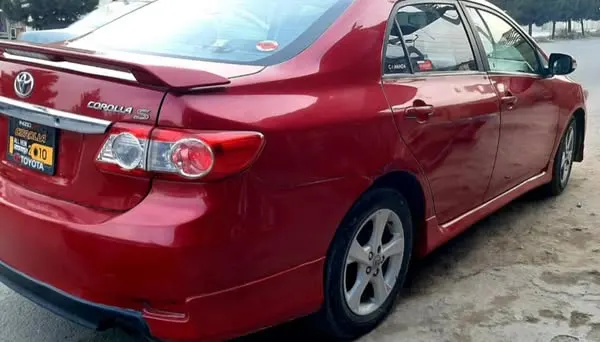 Toyota Corolla 2010 (2)