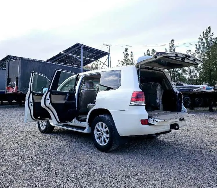 Toyota Land Cruiser 2007 (3)