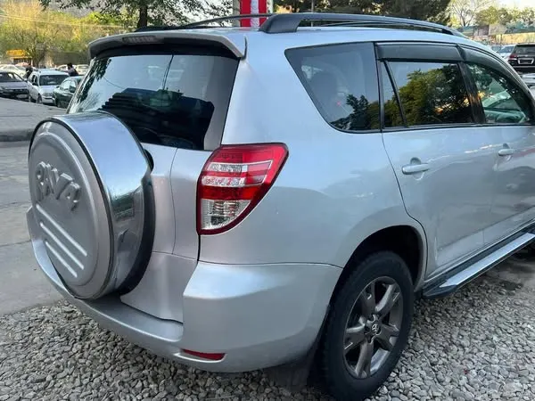 تویوتا RAV4 2007 (3)