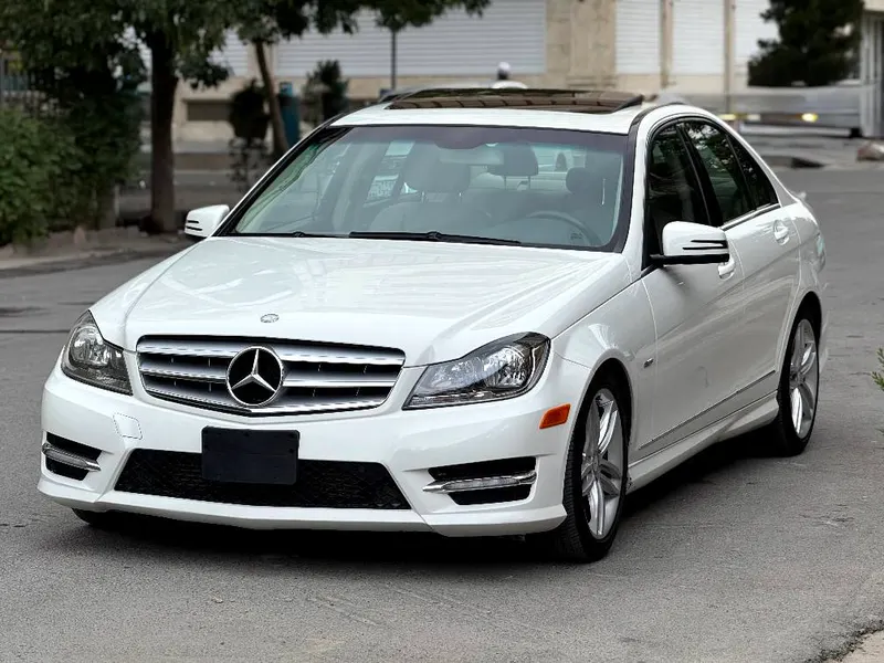 Mercedes-Benz 2012 (2)