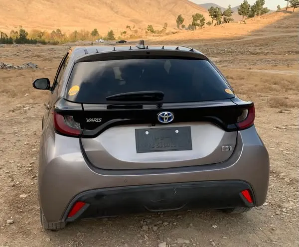 Toyota Yaris Hybrid 2021 (3)