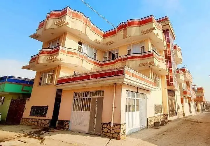 3-storey house for sale, Shahid Hangara Square, Airport Road, District 10, Kabul (1)
