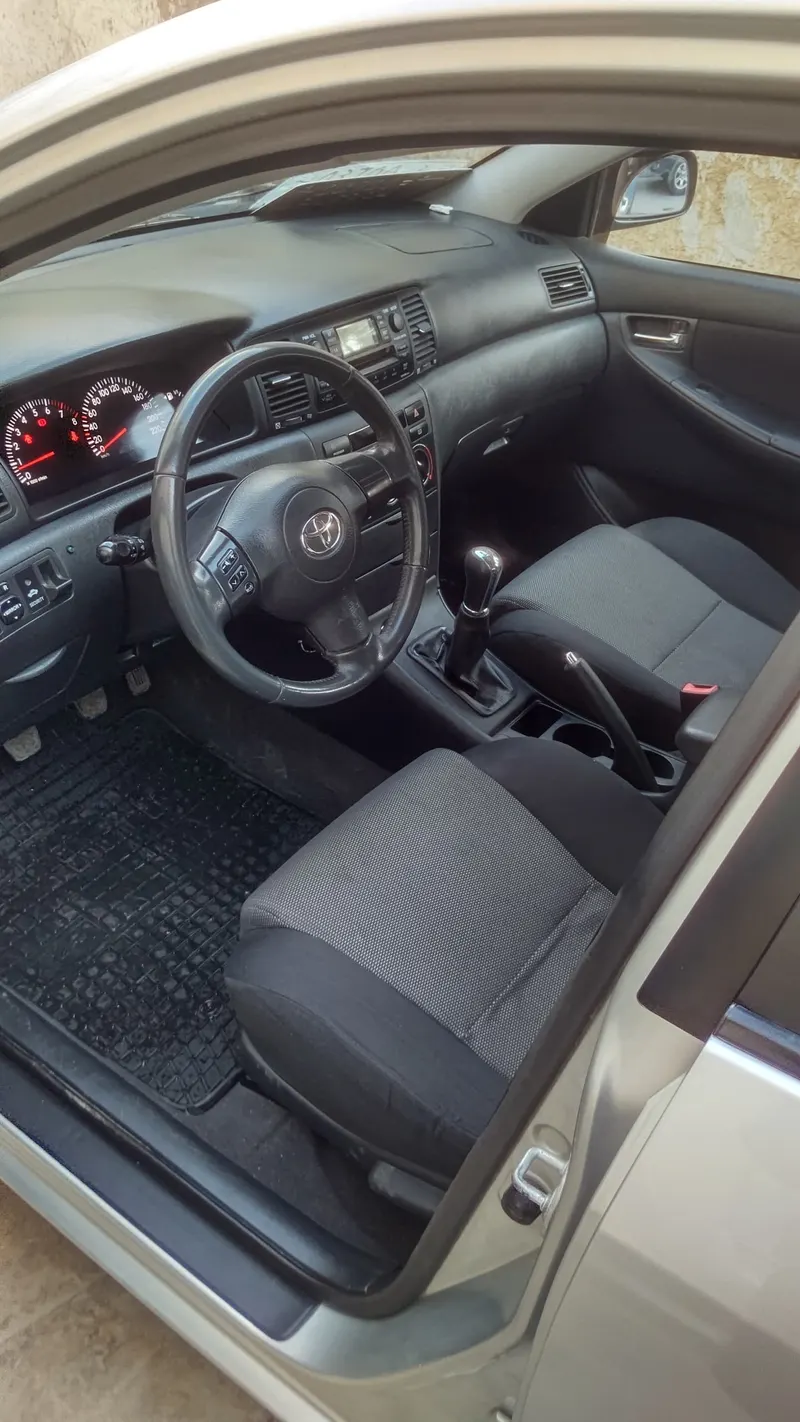 Toyota Fielder 2006 (5)