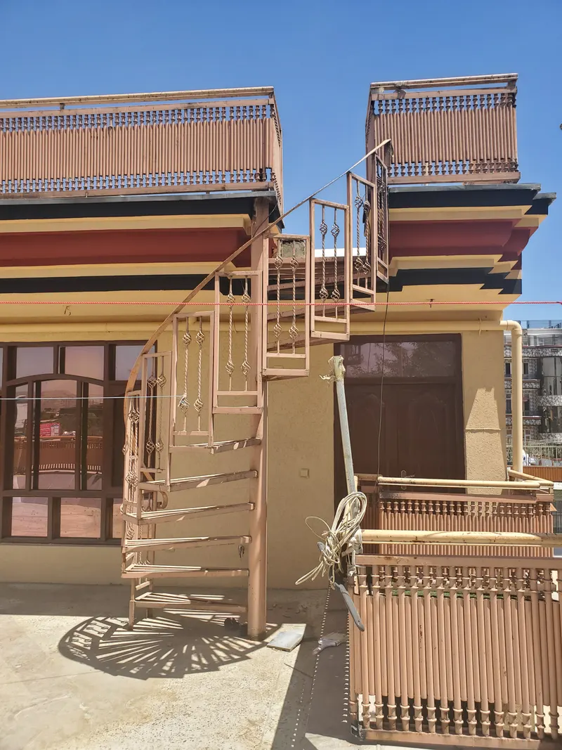 2.5-storey house for sale, 9 rooms, 200 m², Golai Park, District 11, Kabul (3)