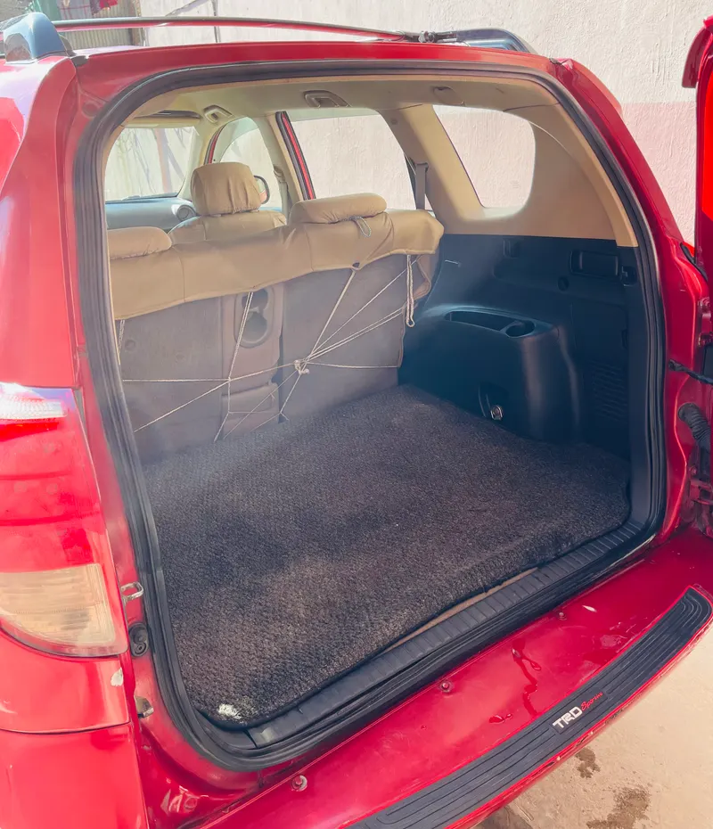 Toyota RAV4 2007 (8)