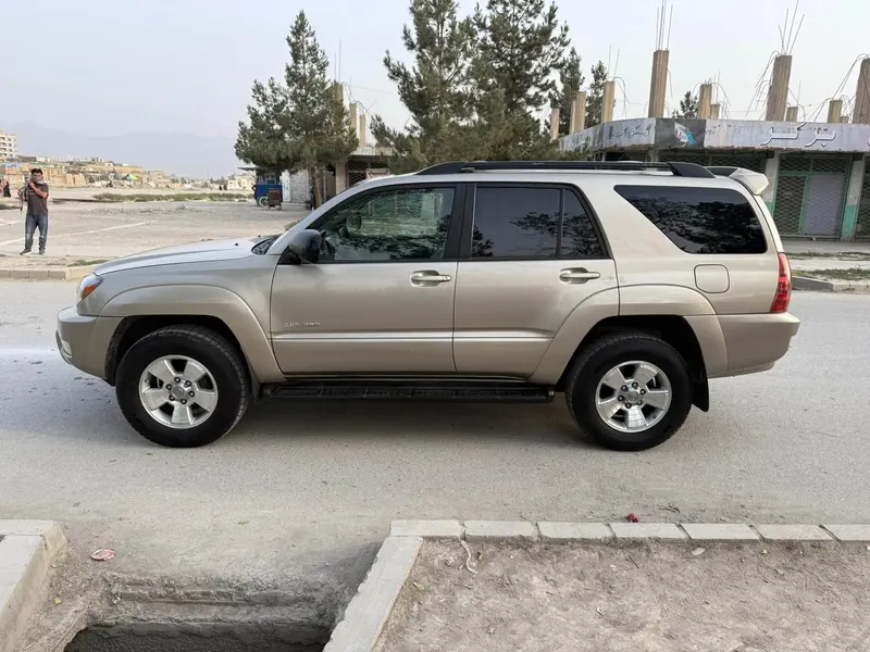Toyota 4Runner 2005 (1)