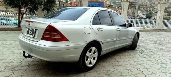 Mercedes-Benz 2004 (3)