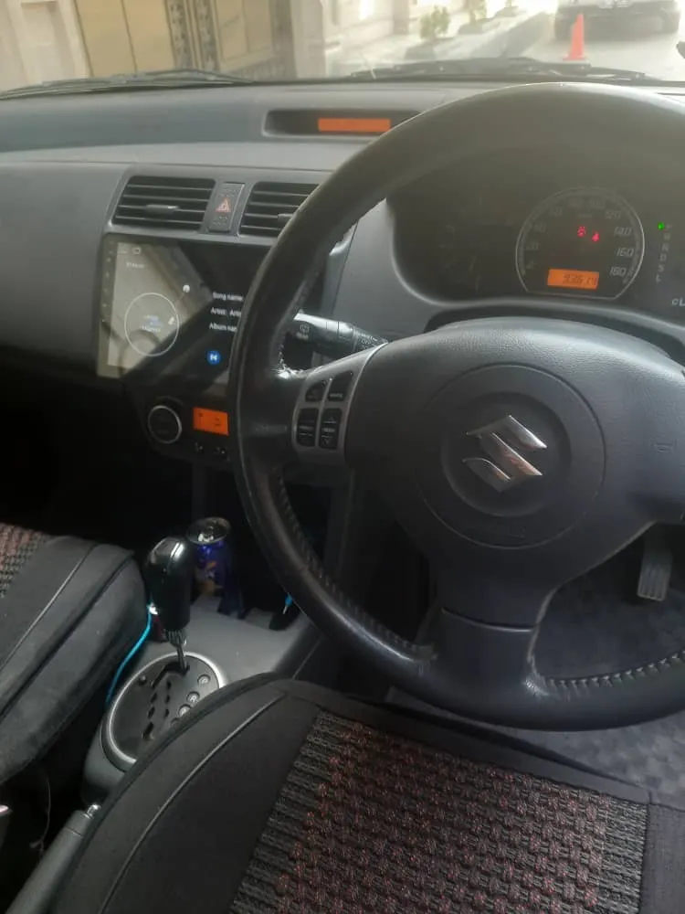 Suzuki Swift 2008 (1)