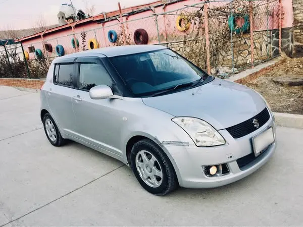 Suzuki Swift 2008 (1)