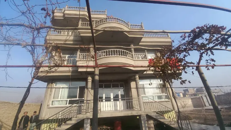 د پلورنې 4 پوړیز کور، 12 خونې، 1,000 m²، بابا یادگار کړۍ سړک، مزار شریف (1)