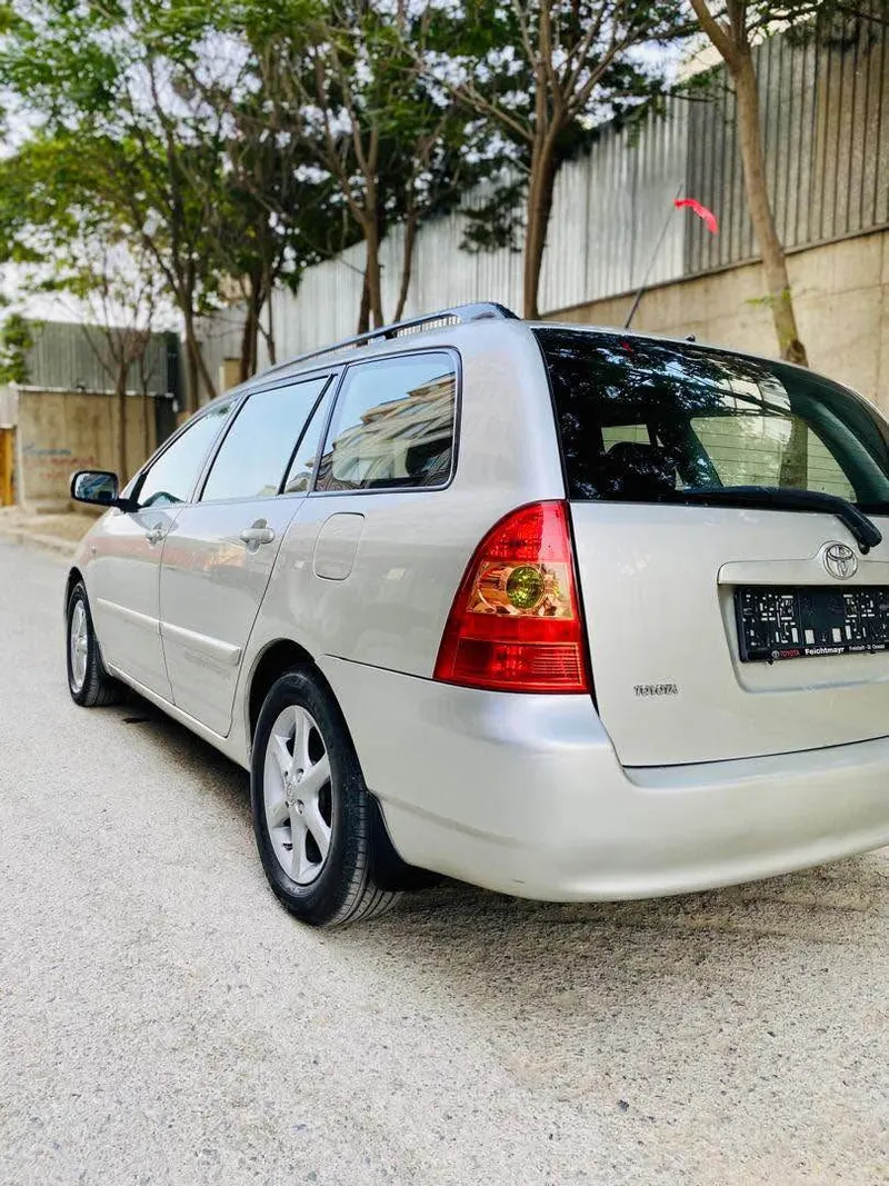 Toyota Fielder 2005 (3)