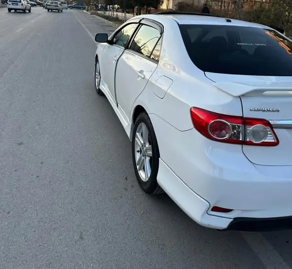 Toyota Corolla 2012 (3)