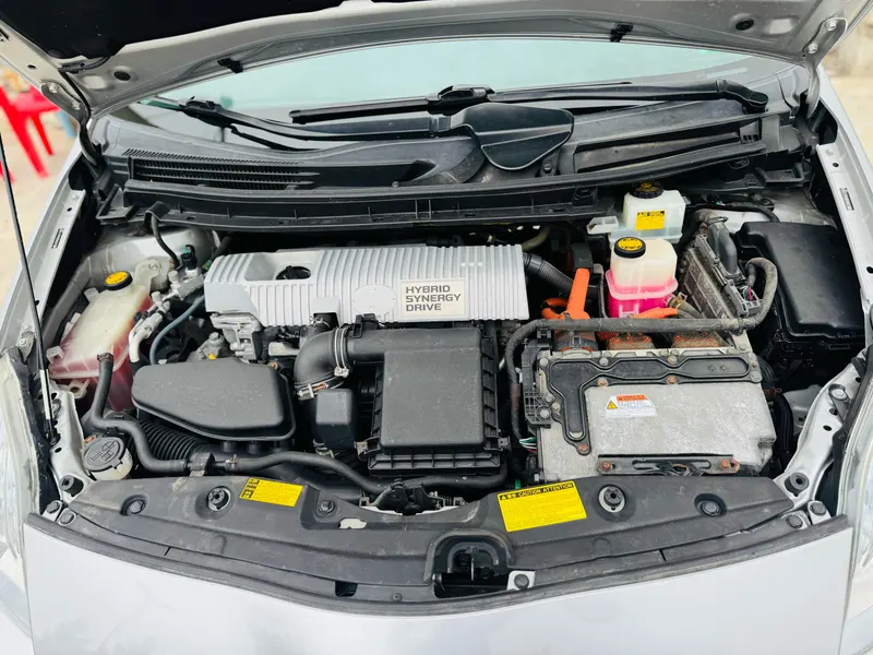 Toyota Prius 2010 (7)
