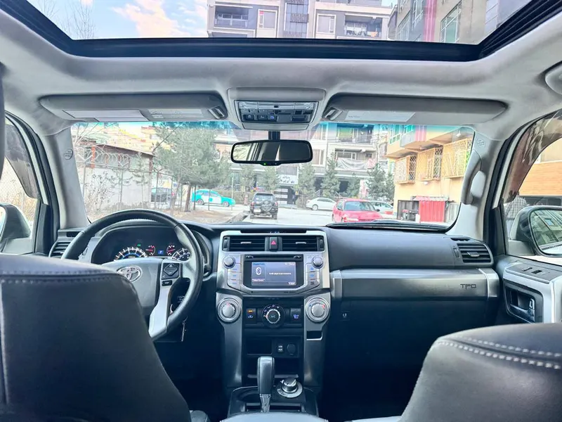 Toyota 4Runner TRD Sport 2019 (4)