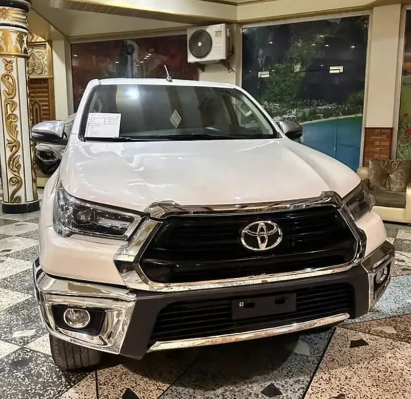 Toyota Hilux SR5 2019 (2)
