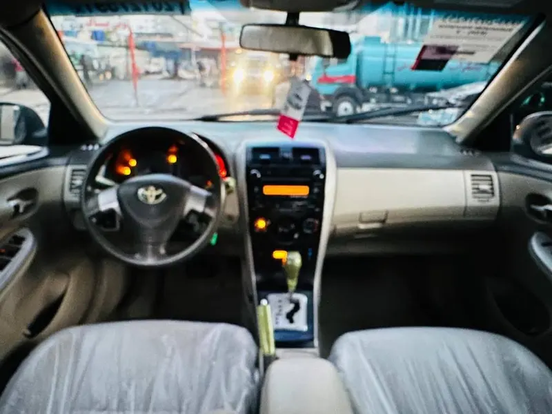 Toyota Corolla 2010 (4)