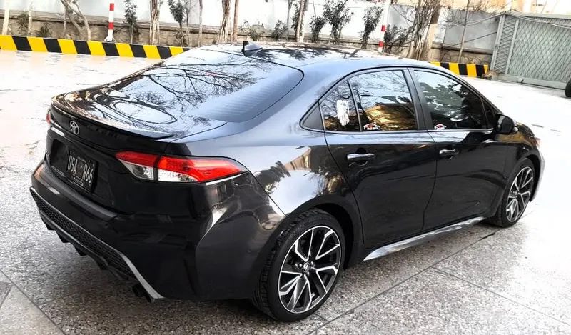 Toyota Corolla 2020 (3)