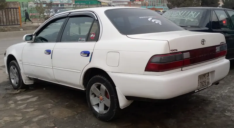 Toyota Corolla 1995 (4)