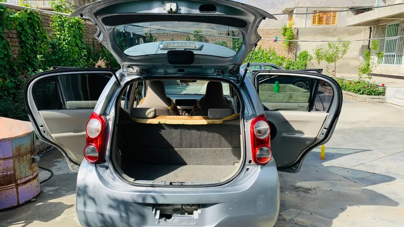 Toyota Passo 2010 (8)