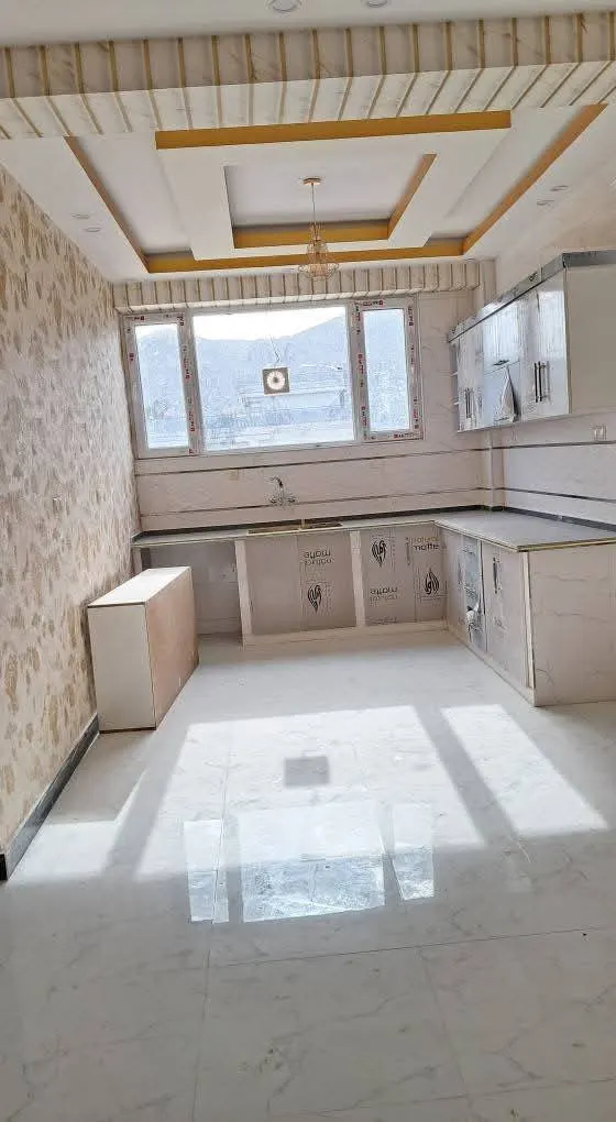 Apartment for sale, 4 rooms, 150 m², 3rd floor, Khisht-e Hochtief, Kabul (2)