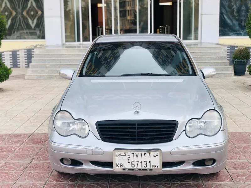Mercedes-Benz 2005 (2)