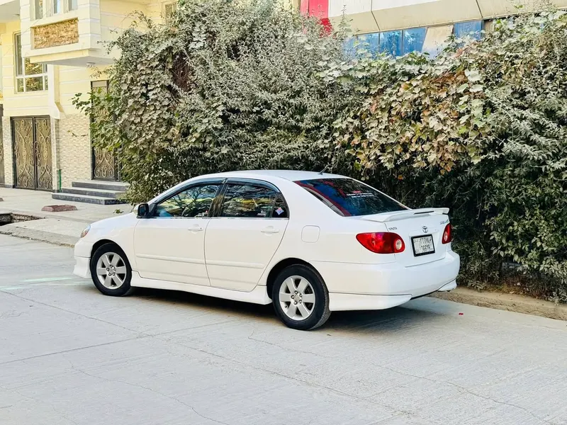 Toyota Corolla 2004 (3)