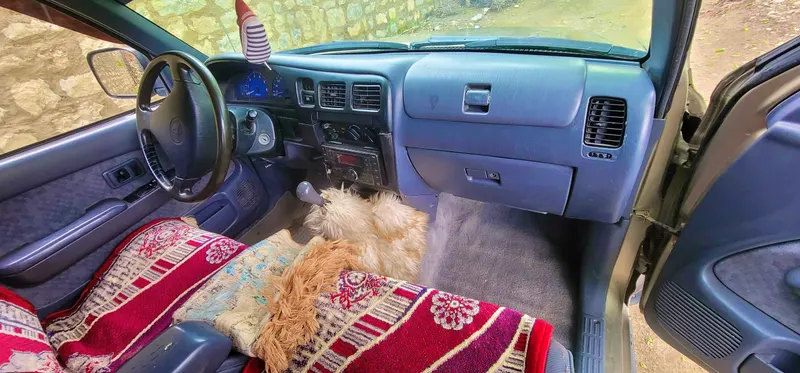 Toyota Hilux 2003 Model (4)