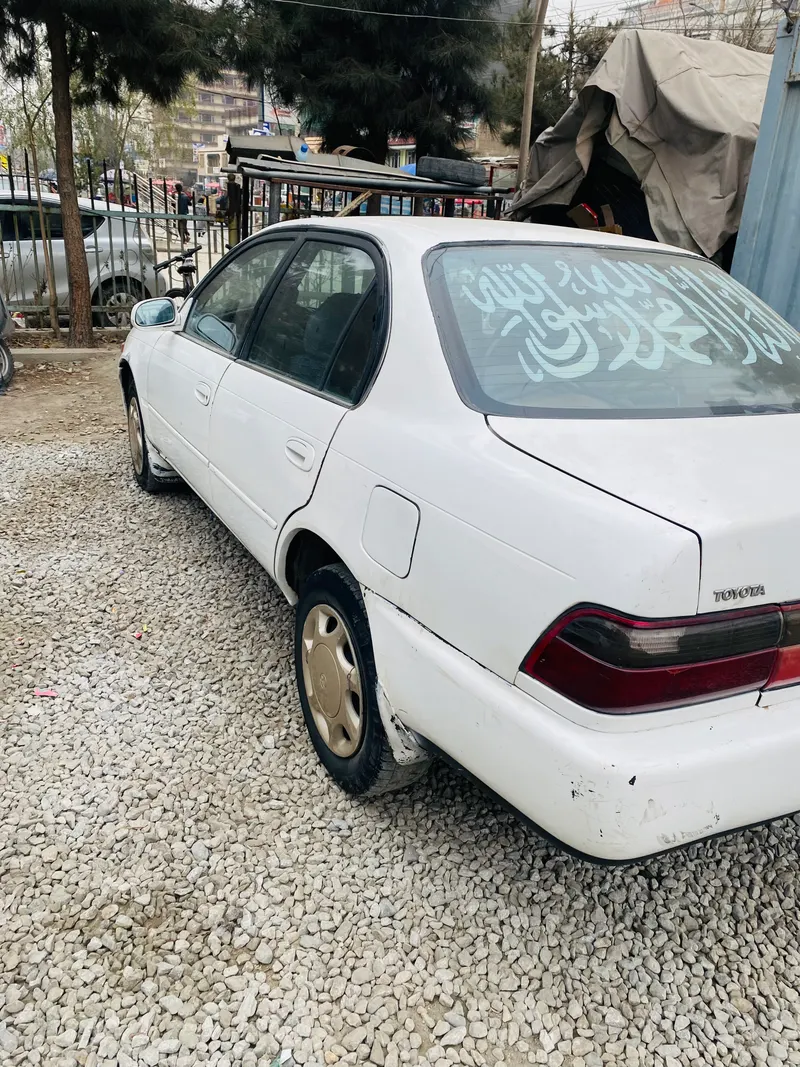 Toyota Corolla 1994 (3)