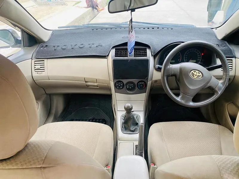 Toyota Corolla 2009 (4)