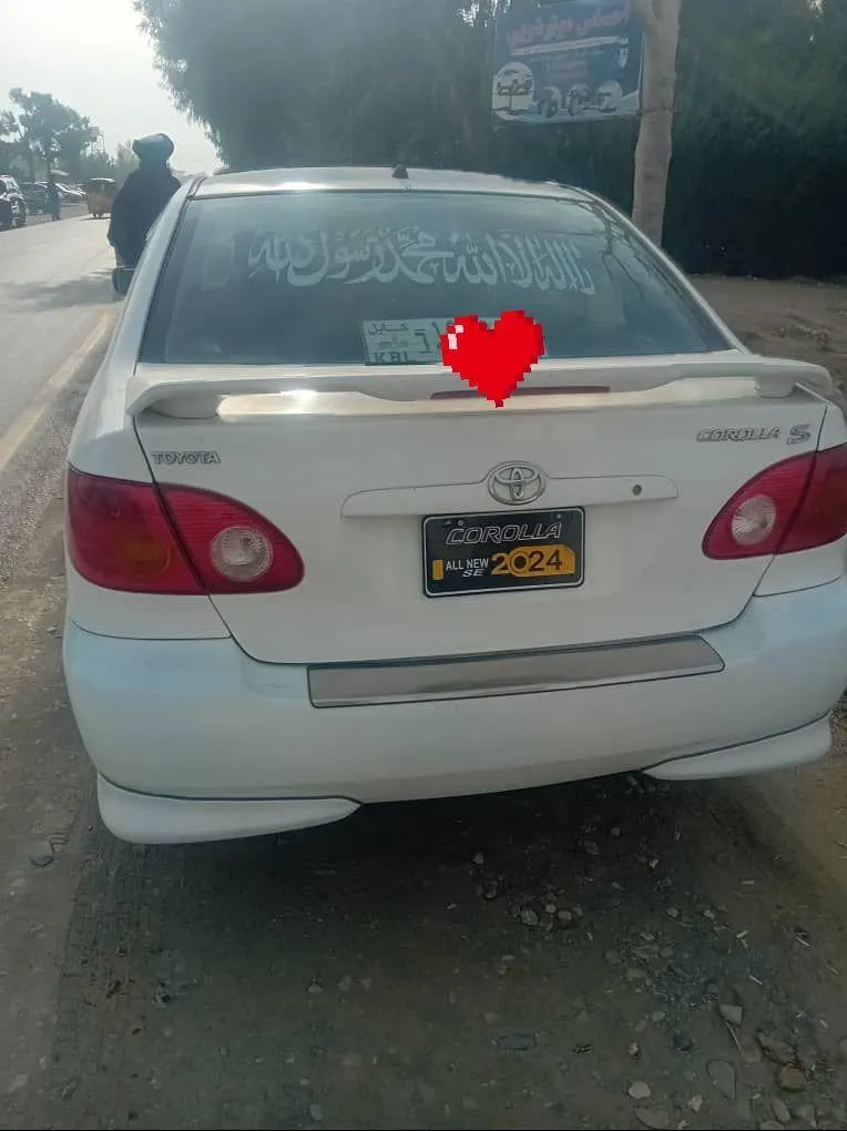 Toyota Corolla 2004 (4)