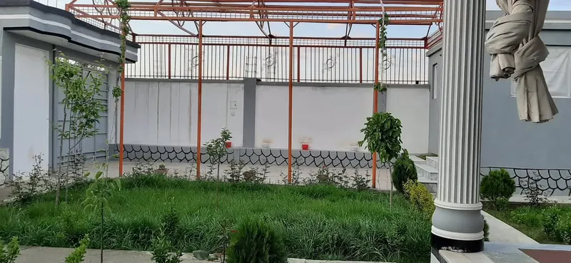 House for sale, 3 rooms, with separate guest house (4)