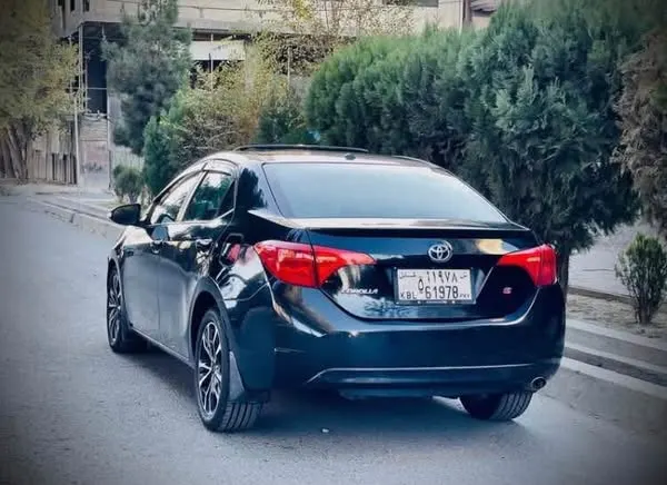 Toyota Corolla 2015 (3)