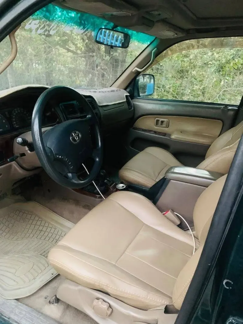 Toyota Fortuner 1999 (5)