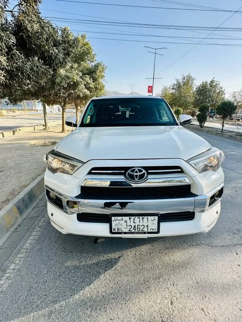 Toyota 4Runner SR5 2014 (2)