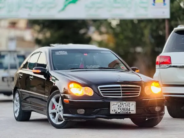 Mercedes-Benz 2005 (1)