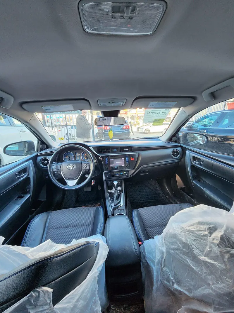 Toyota Corolla 2018 (4)